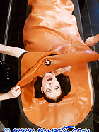 Inflatad rubber body bag